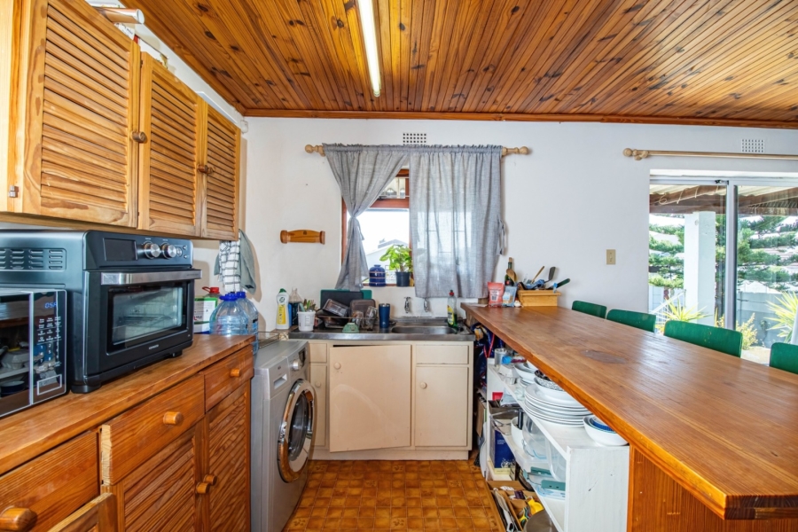 3 Bedroom Property for Sale in De Kelders Western Cape